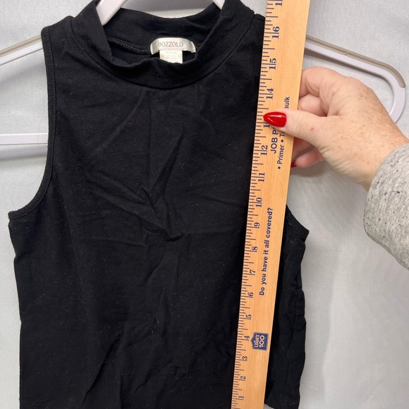 2 Black Sleeveless Top - Picture 10 of 11